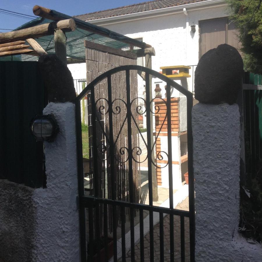 Casa Dos Cedros Guest House เซตุบาล ภายนอก รูปภาพ